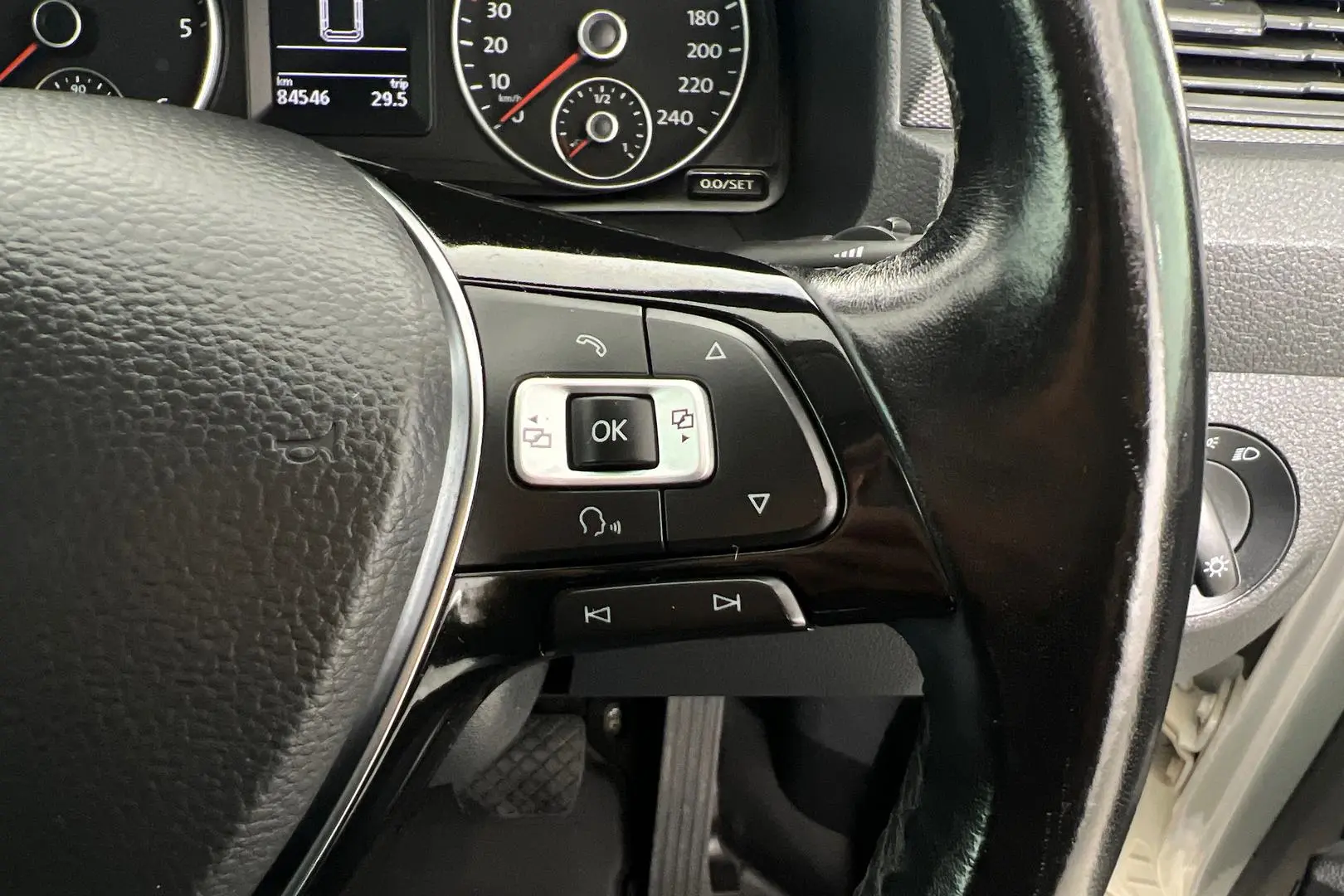 2018 Volkswagen Caddy Gallery Image 17