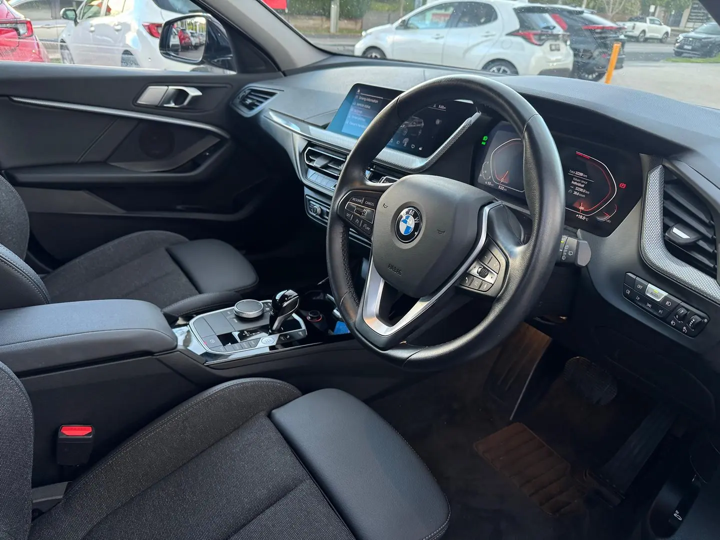 2022 BMW 1 Series Gallery Image 10