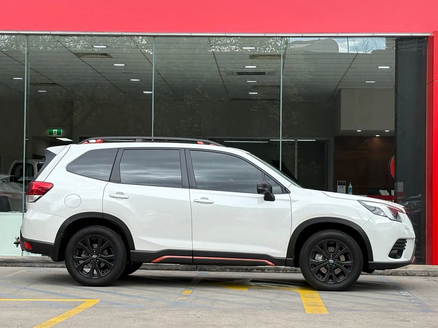 2023 Subaru Forester Gallery Image 3