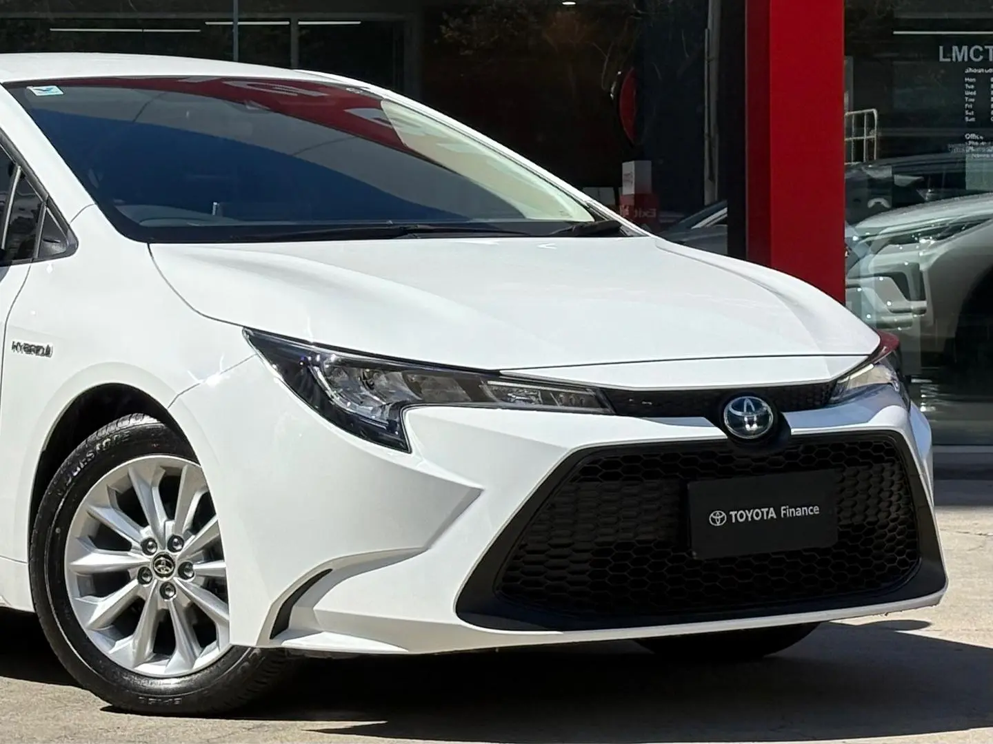 2021 Toyota Corolla Gallery Image 3