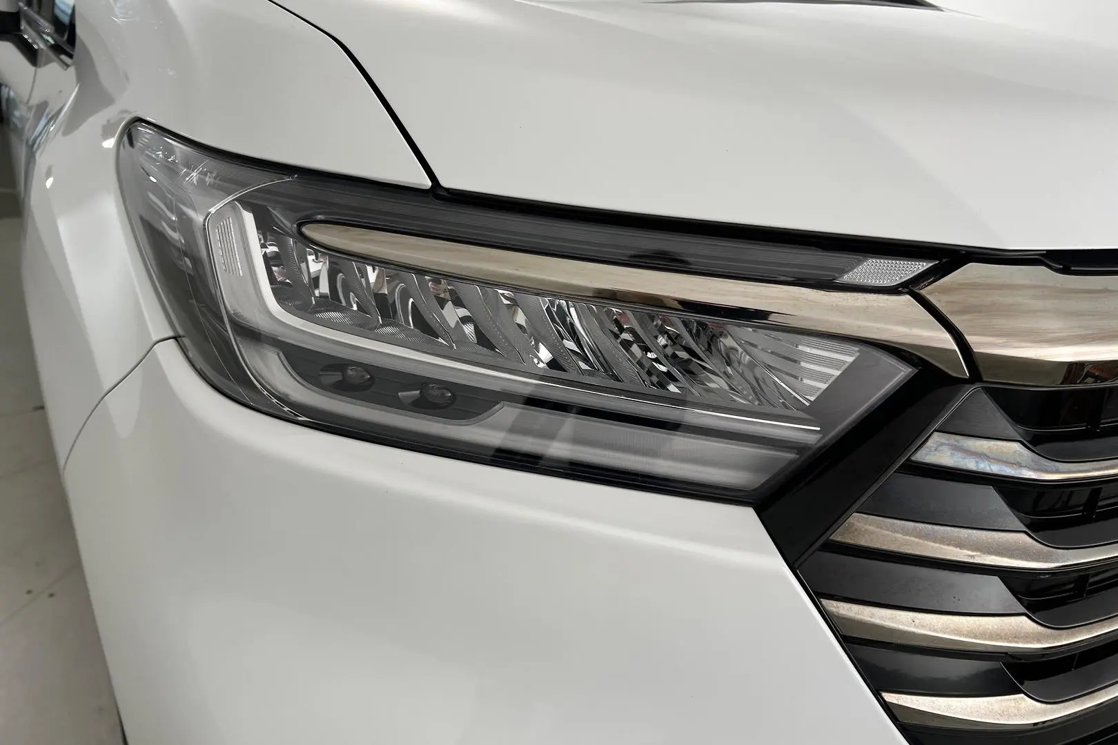 2021 Honda Odyssey Gallery Image 2