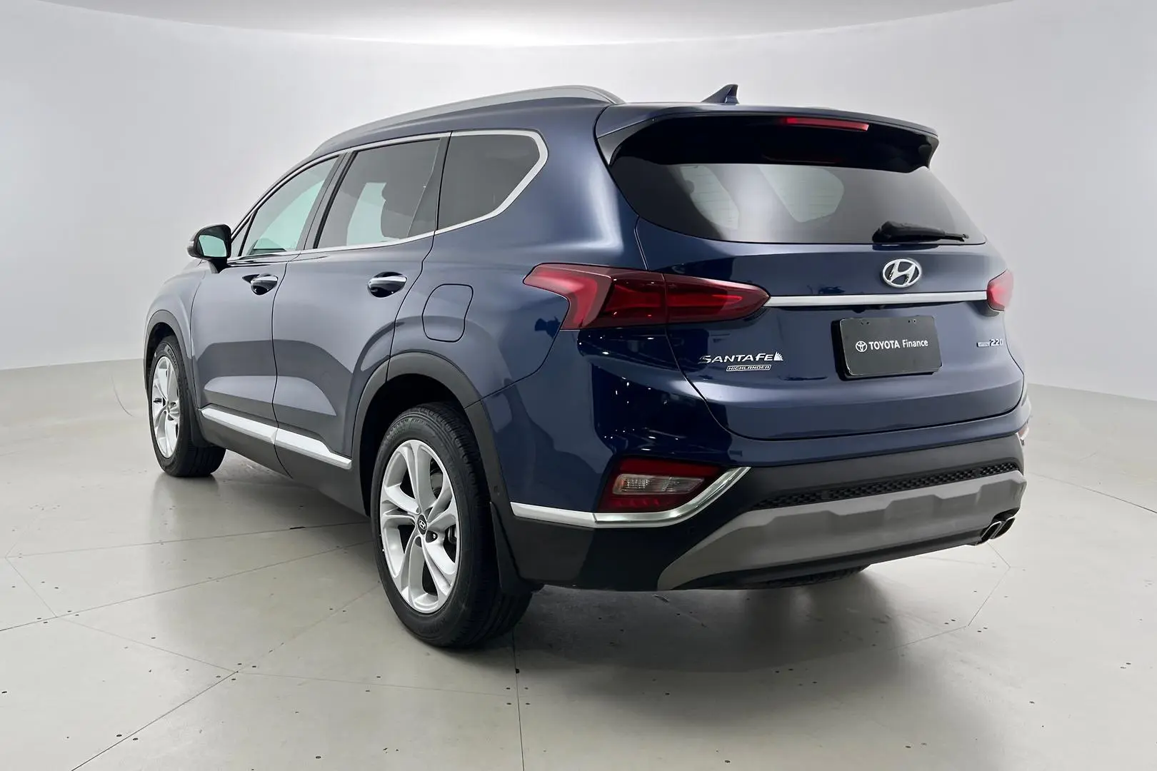2018 Hyundai Santa Fe Gallery Image 6