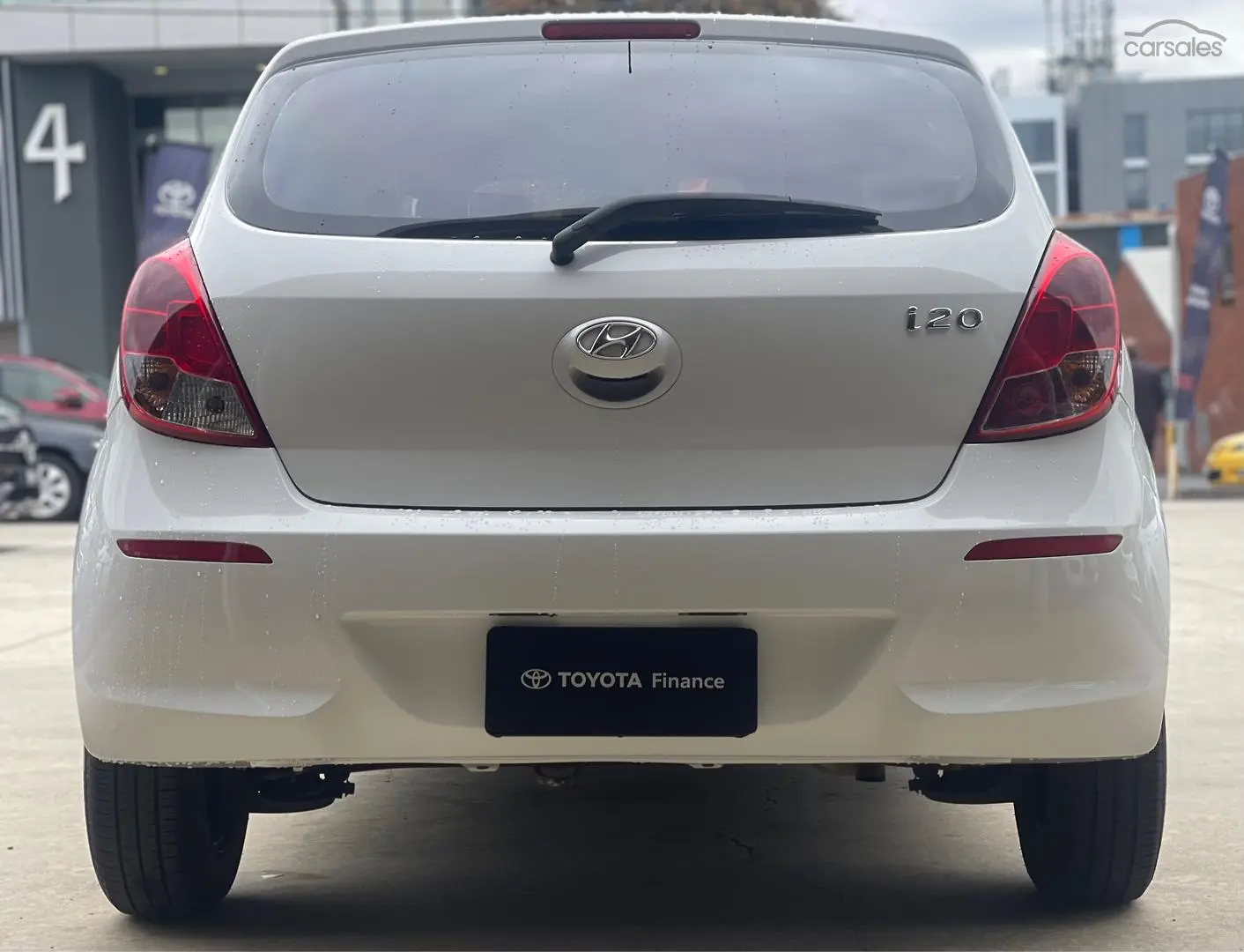 2015 Hyundai i20 Image 6