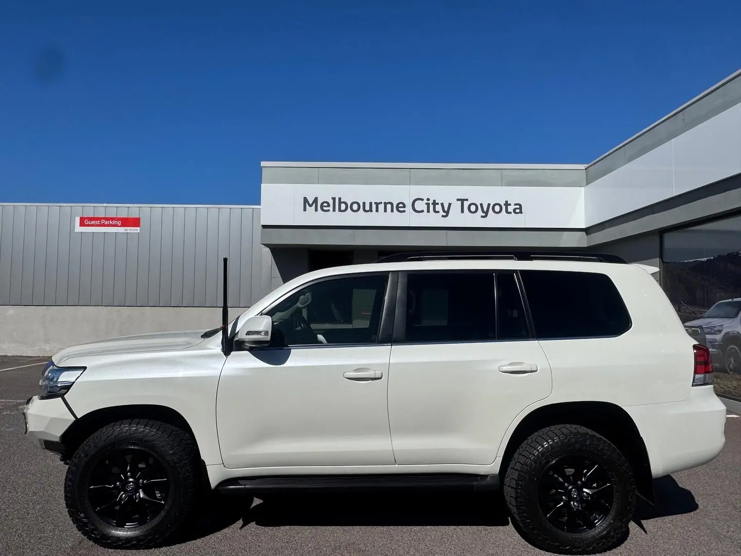 2021 Toyota Landcruiser Gallery Image 9