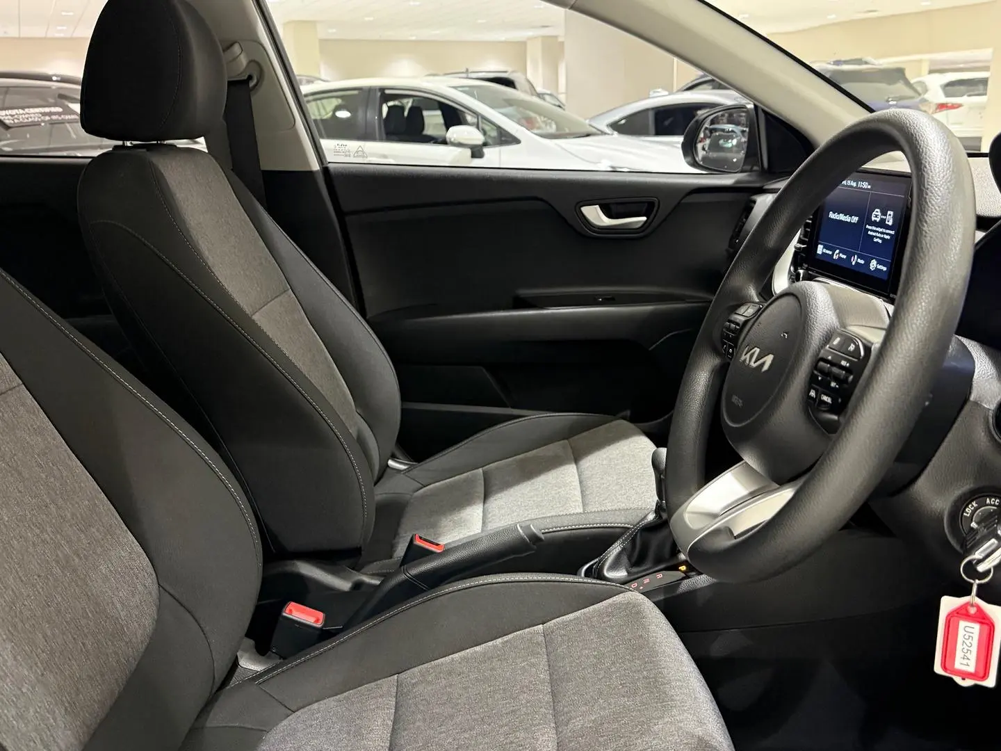 2021 Kia Stonic Gallery Image 11