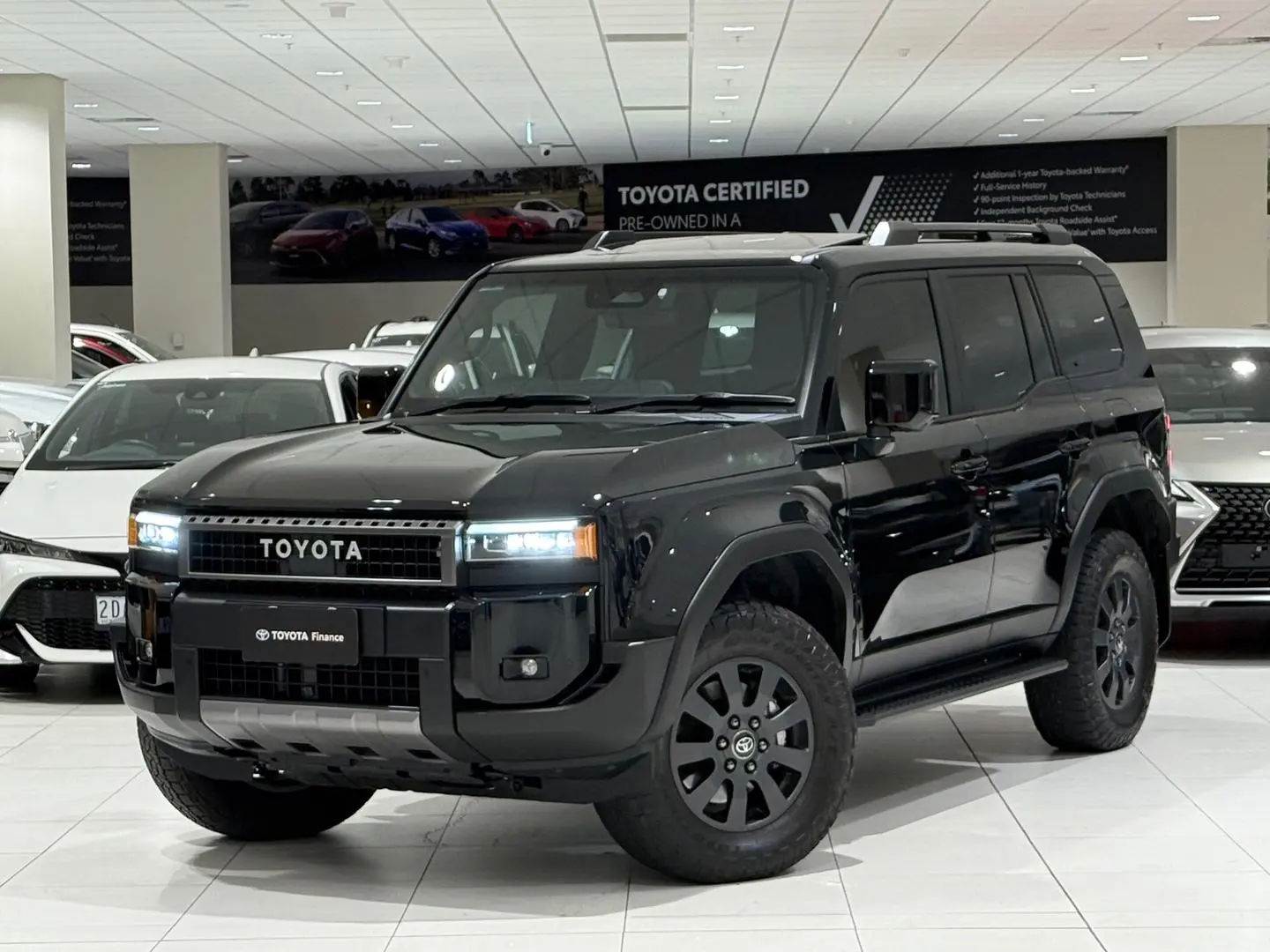 2025 Toyota Landcruiser Prado Gallery Image 5