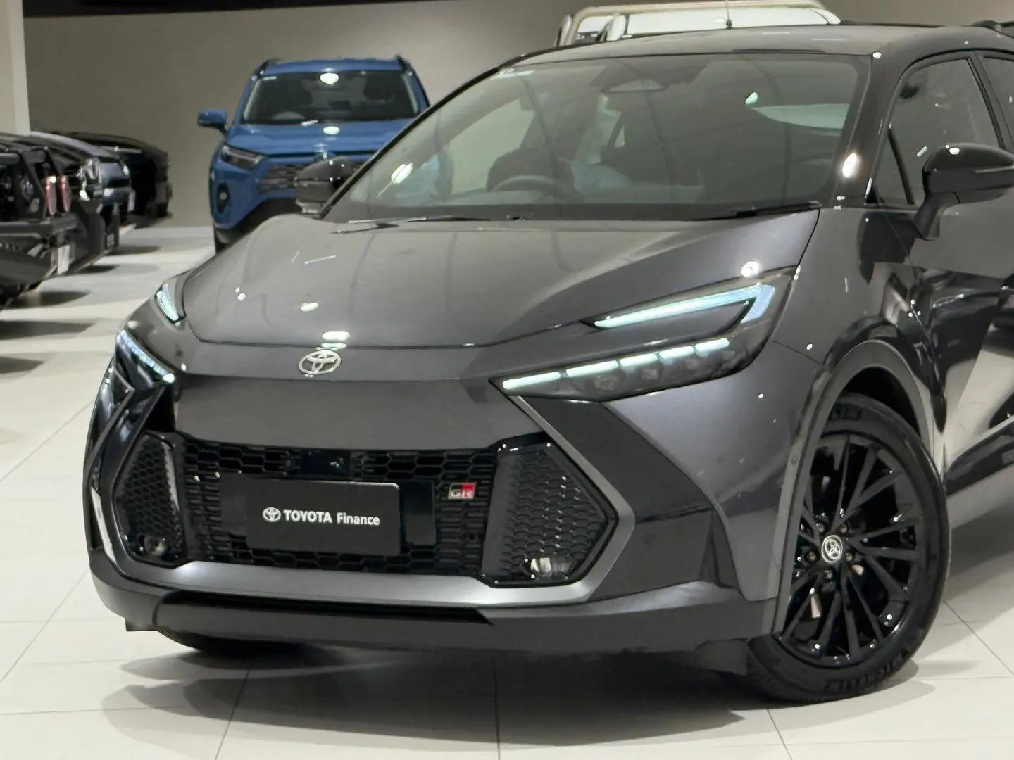 2024 Toyota C-HR Gallery Image 6