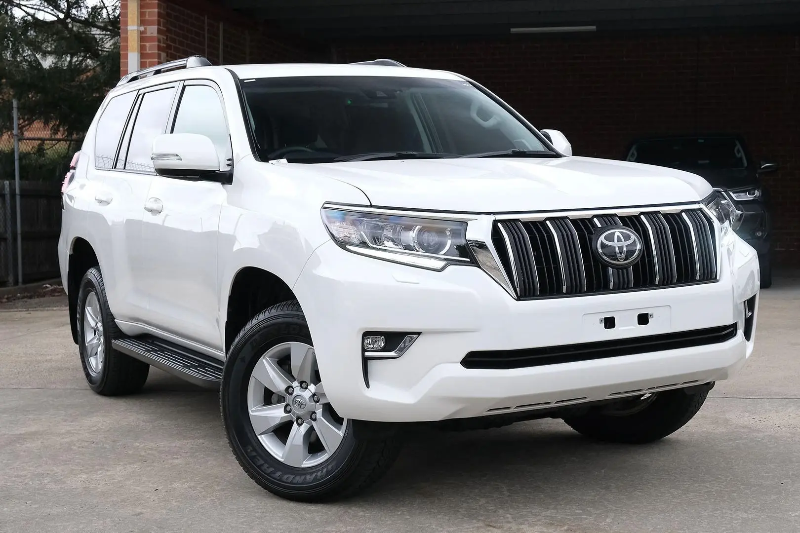 2023 Toyota Landcruiser Prado Gallery Image 1