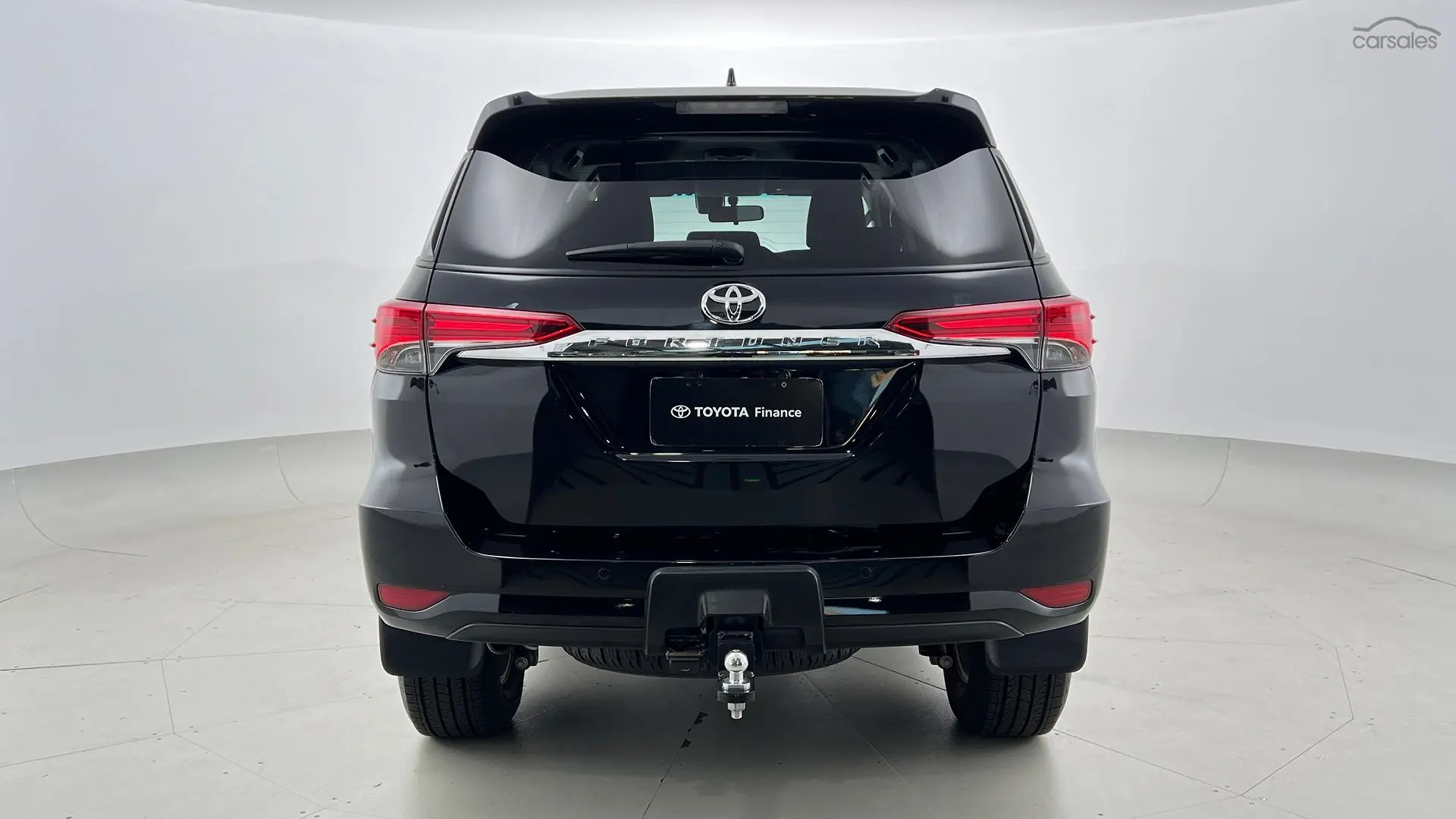 2019 Toyota Fortuner Image 10