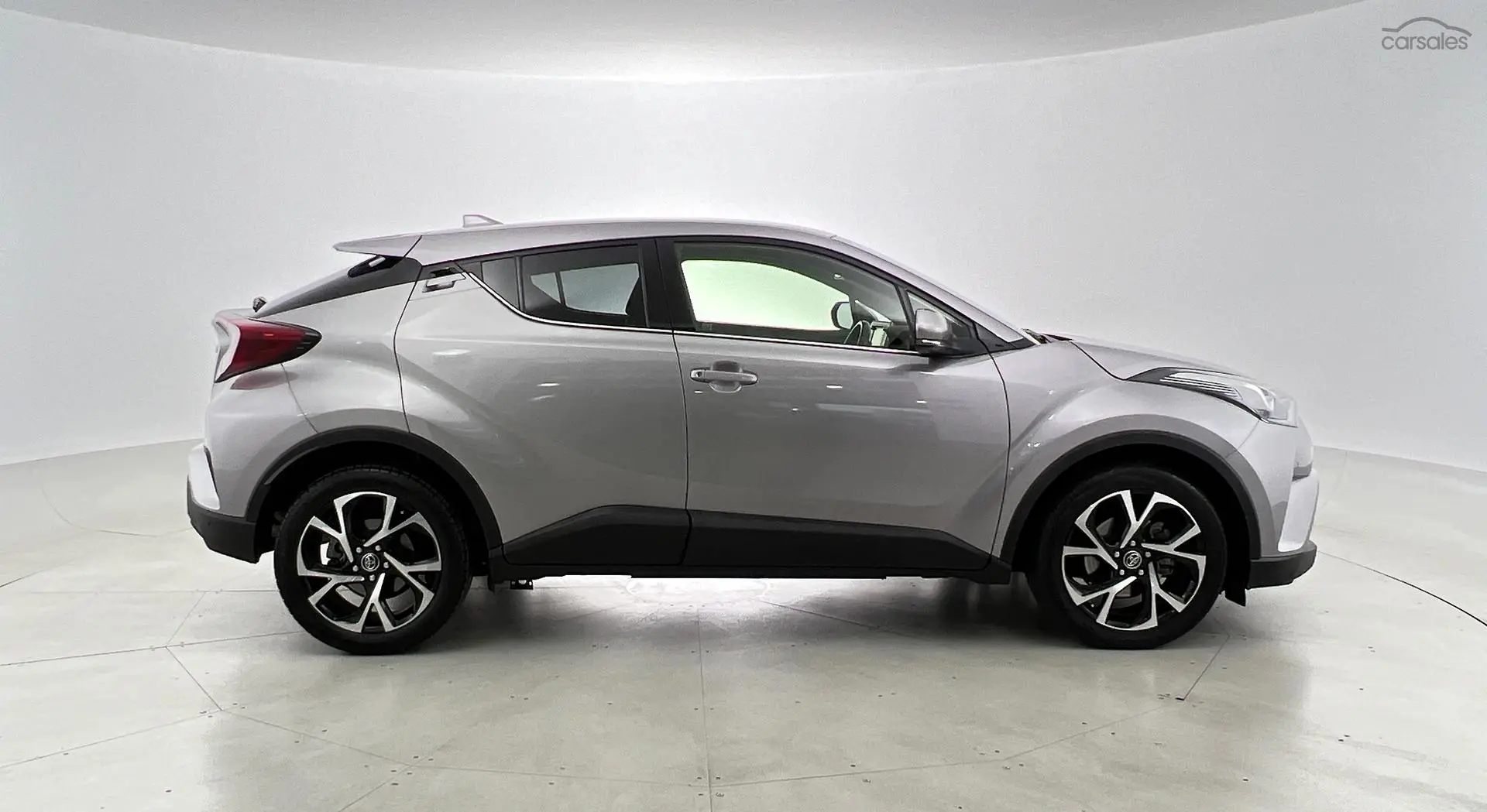 2018 Toyota C-HR Image 4