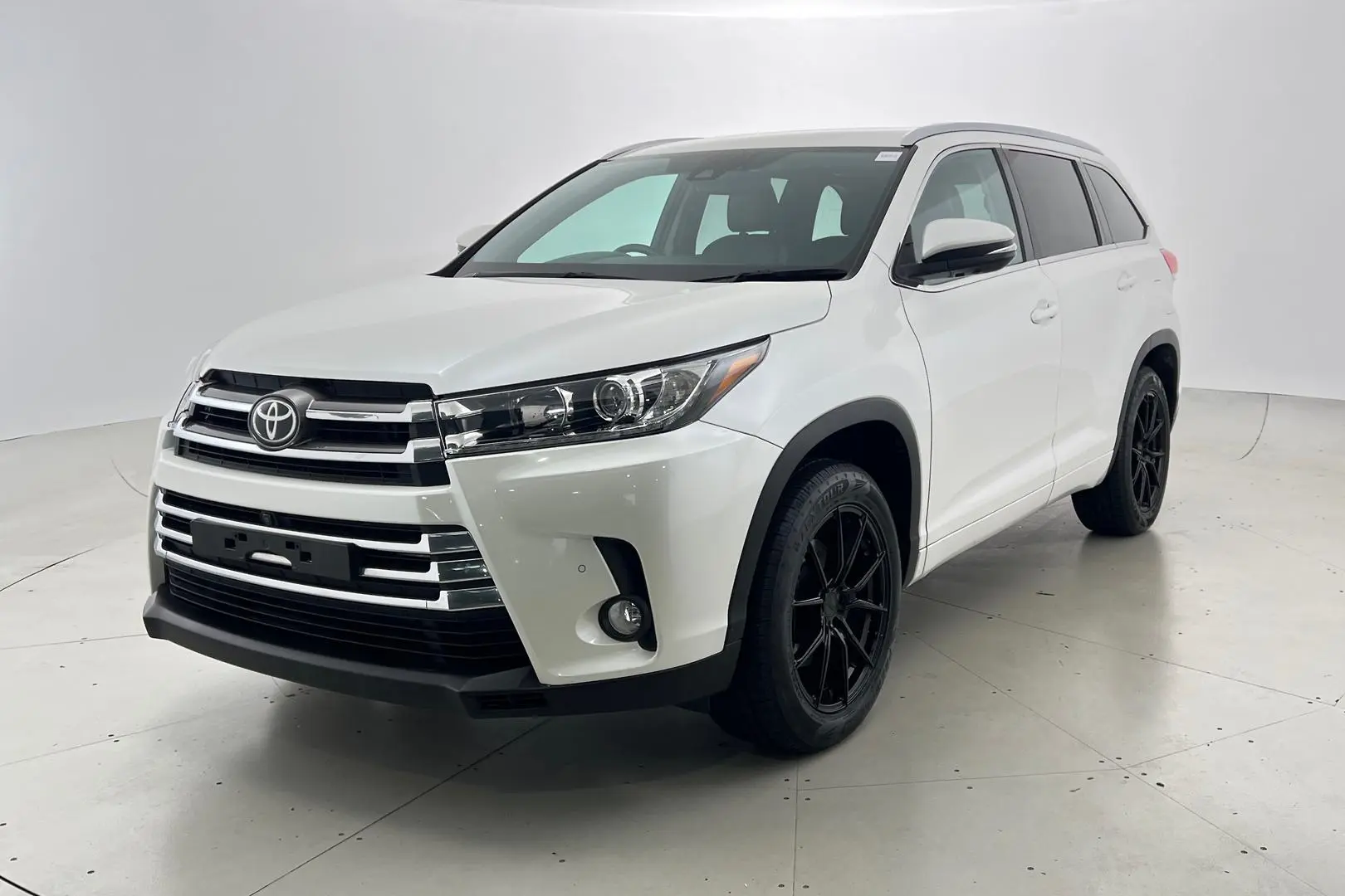 2019 Toyota Kluger Gallery Image 2
