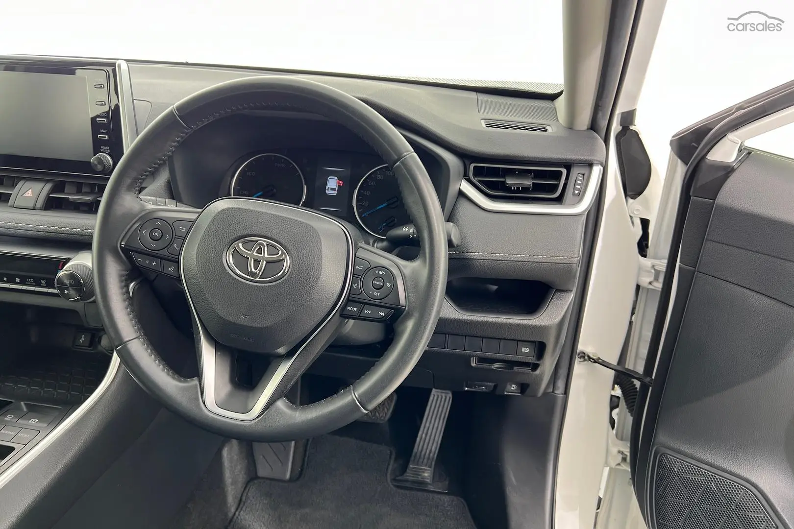 2021 Toyota RAV4 Image 11