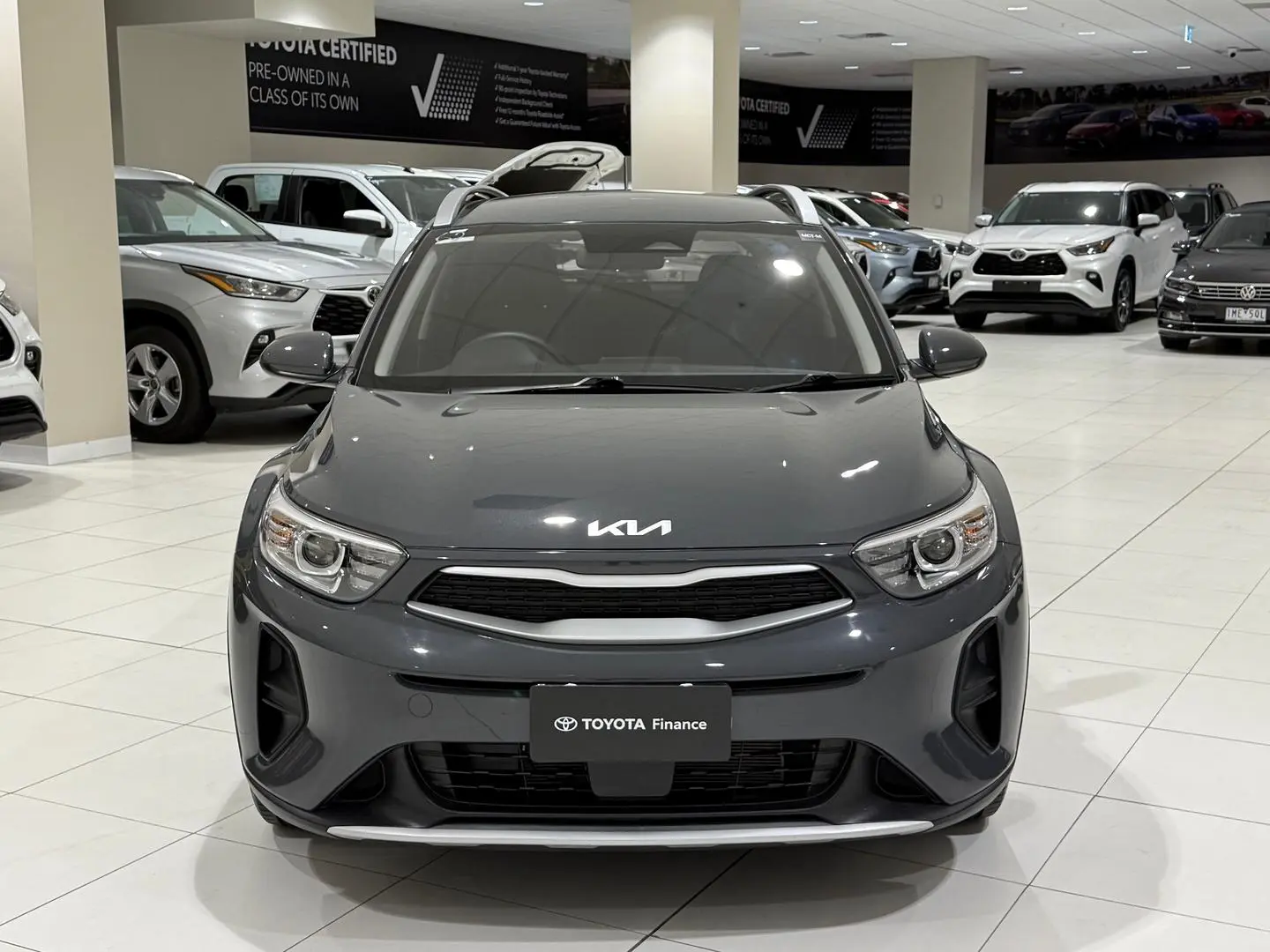 2021 Kia Stonic Gallery Image 4