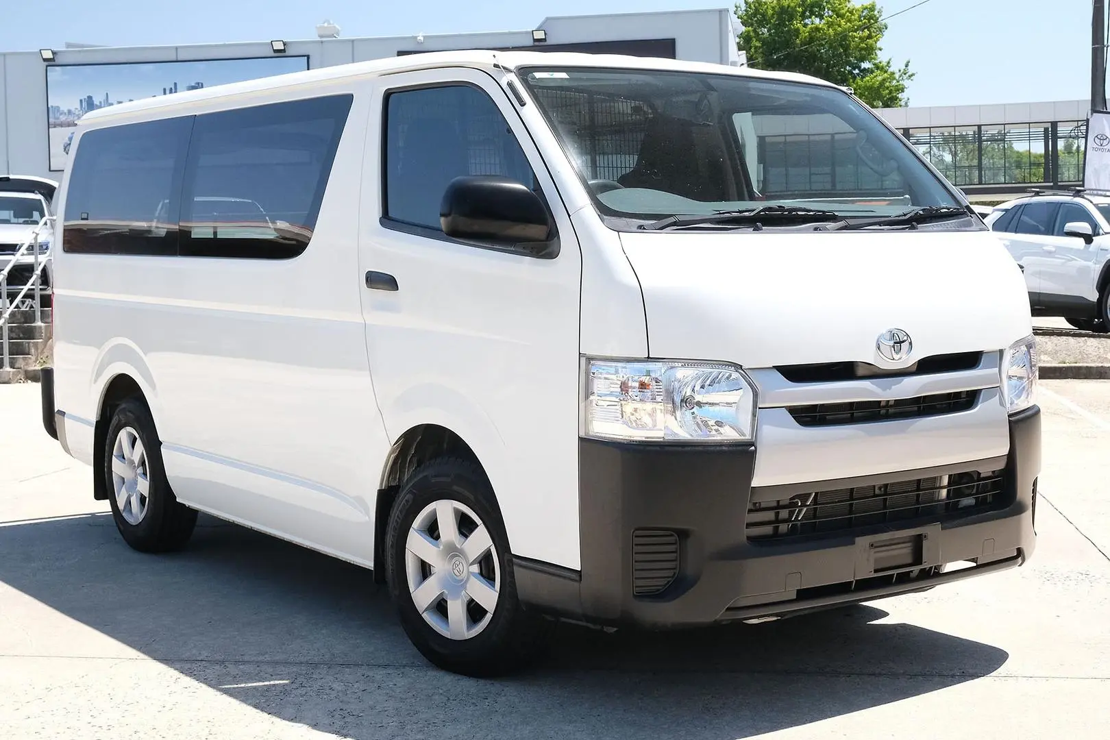 2018 Toyota Hiace Gallery Image 1