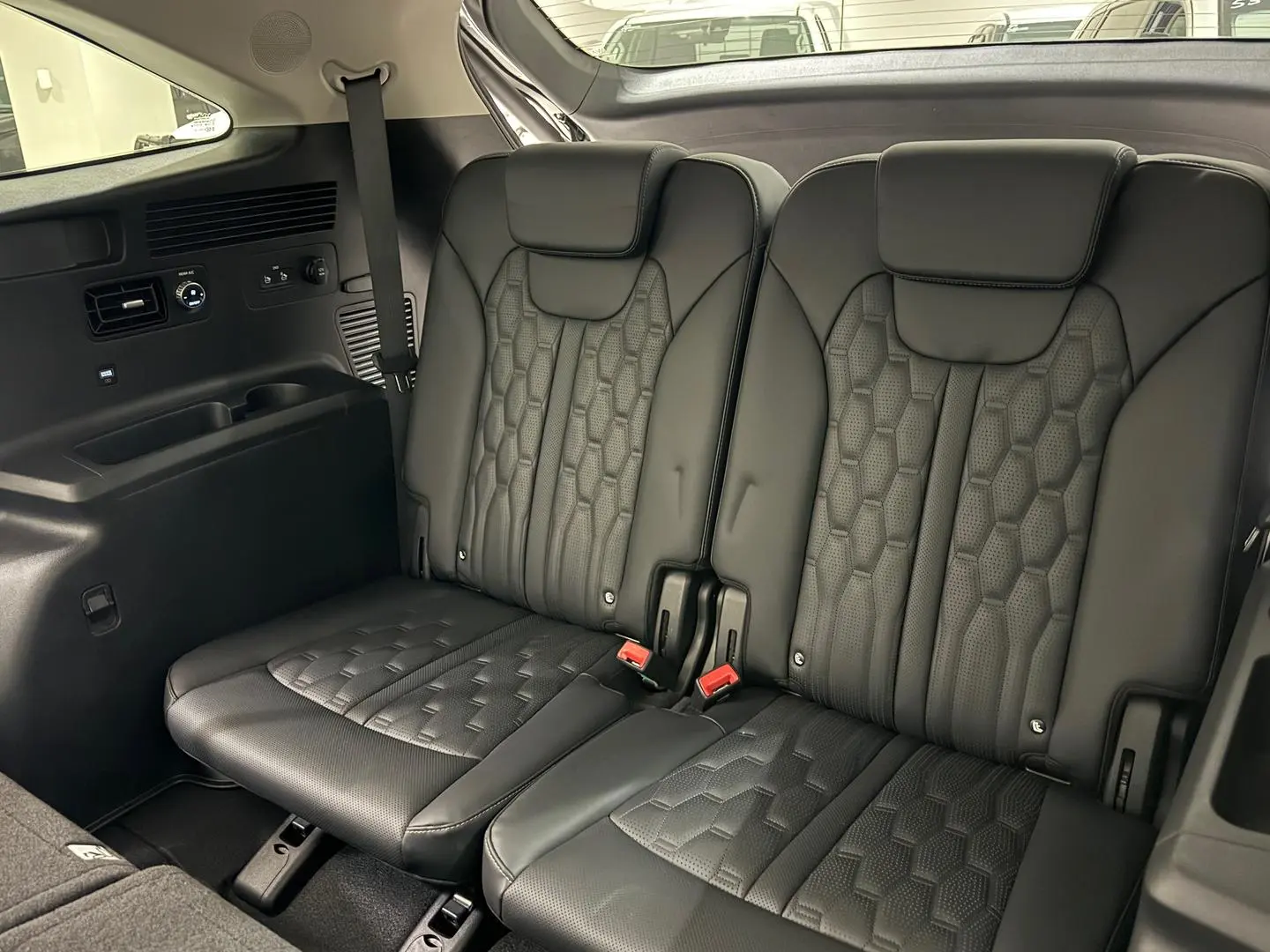 2022 Kia Sorento Gallery Image 14