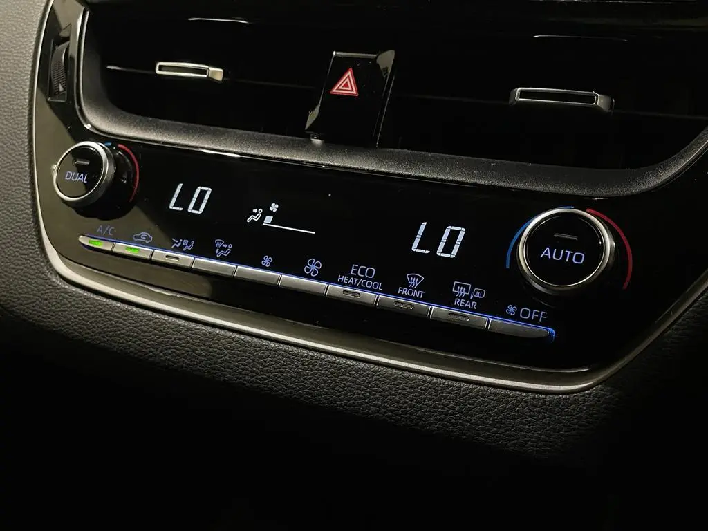 2022 Toyota Corolla Gallery Image 13