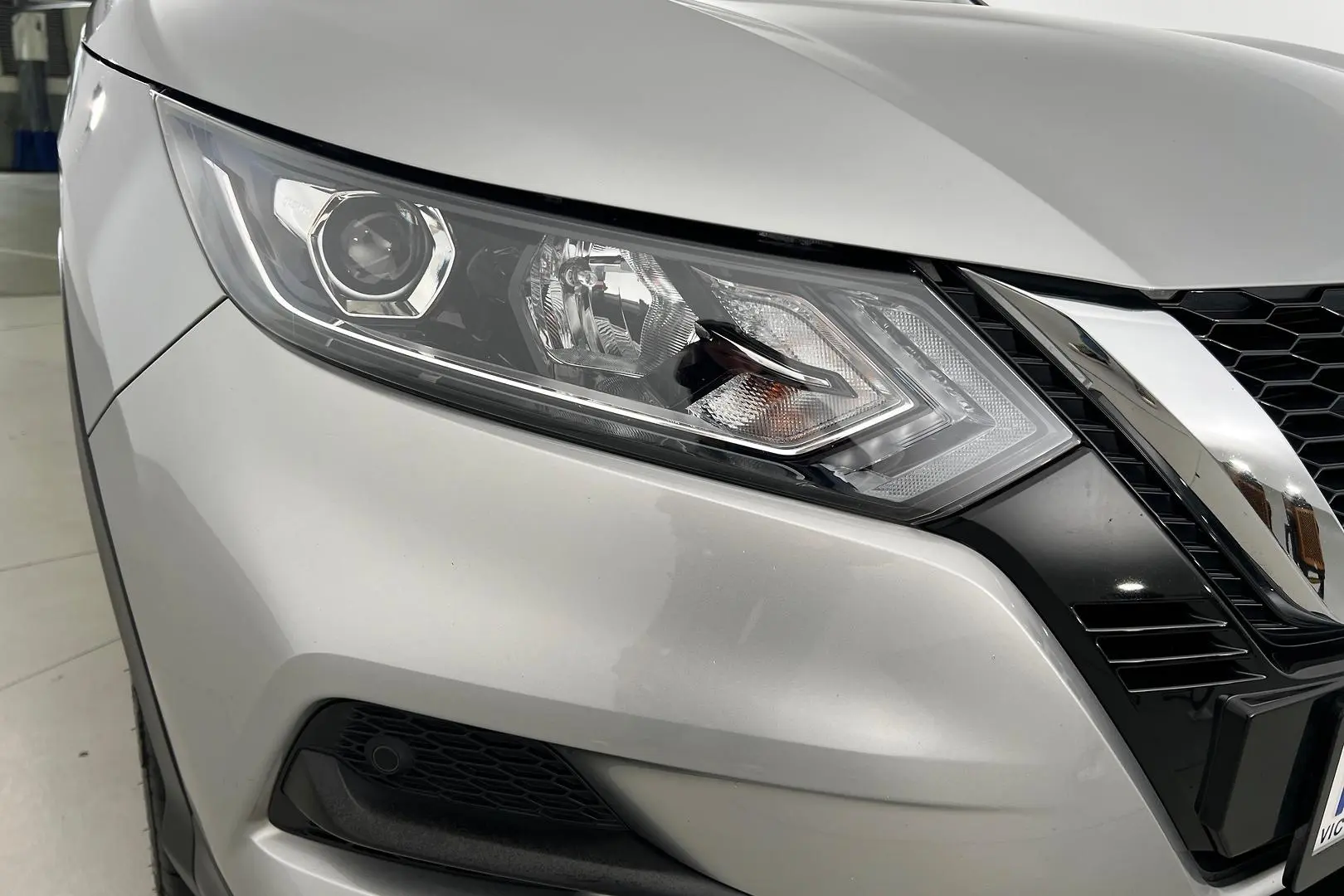 2019 Nissan QASHQAI Gallery Image 2