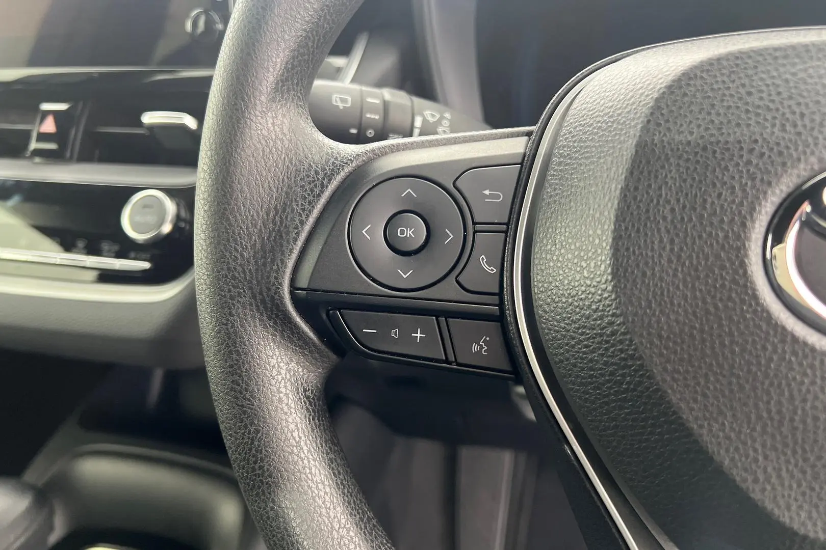 2023 Toyota Corolla Gallery Image 16