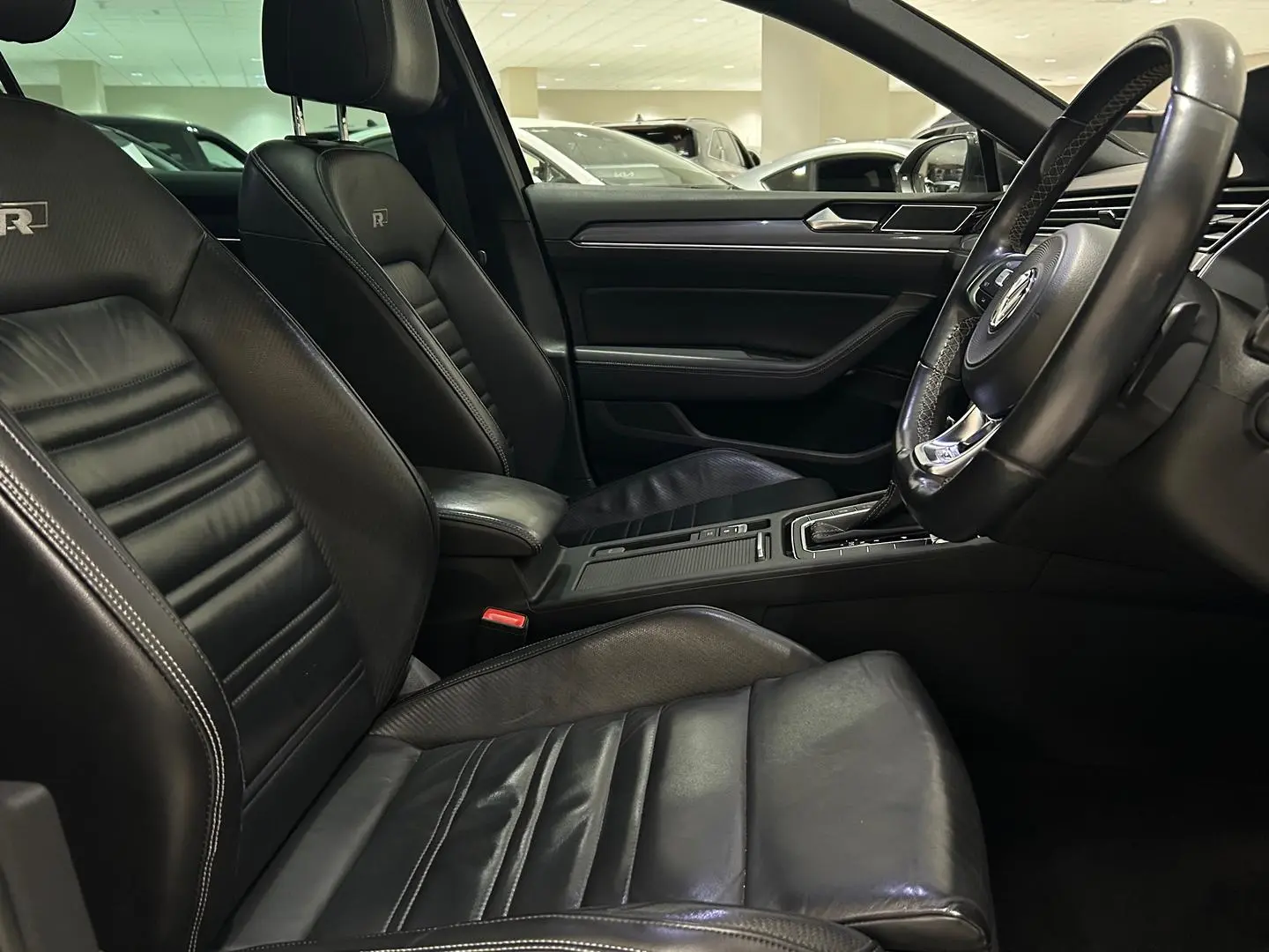 2018 Volkswagen Passat Gallery Image 13