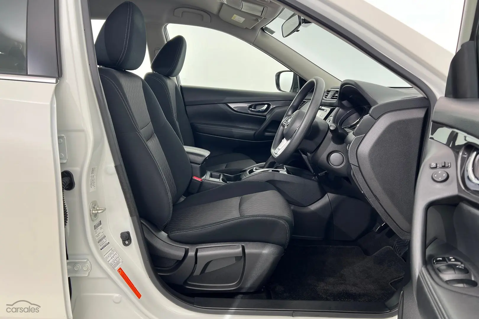 2019 Nissan X-TRAIL Image 11