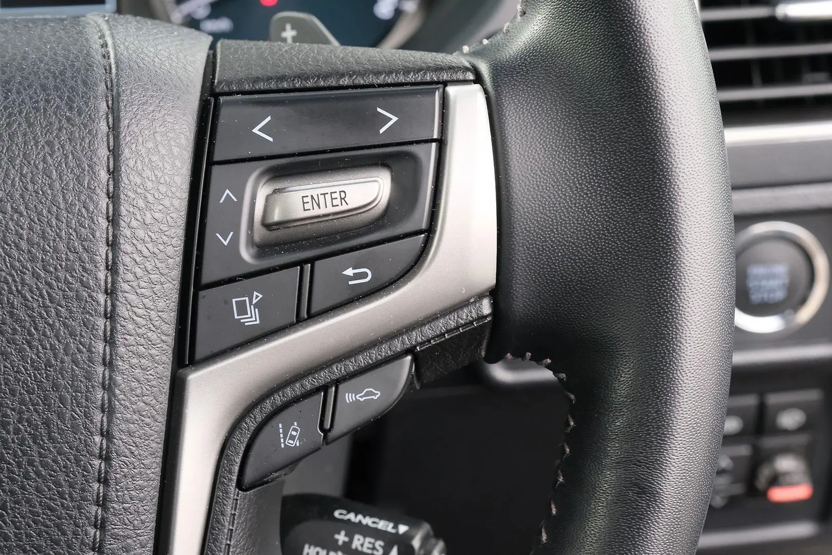 2023 Toyota Landcruiser Prado Gallery Image 16