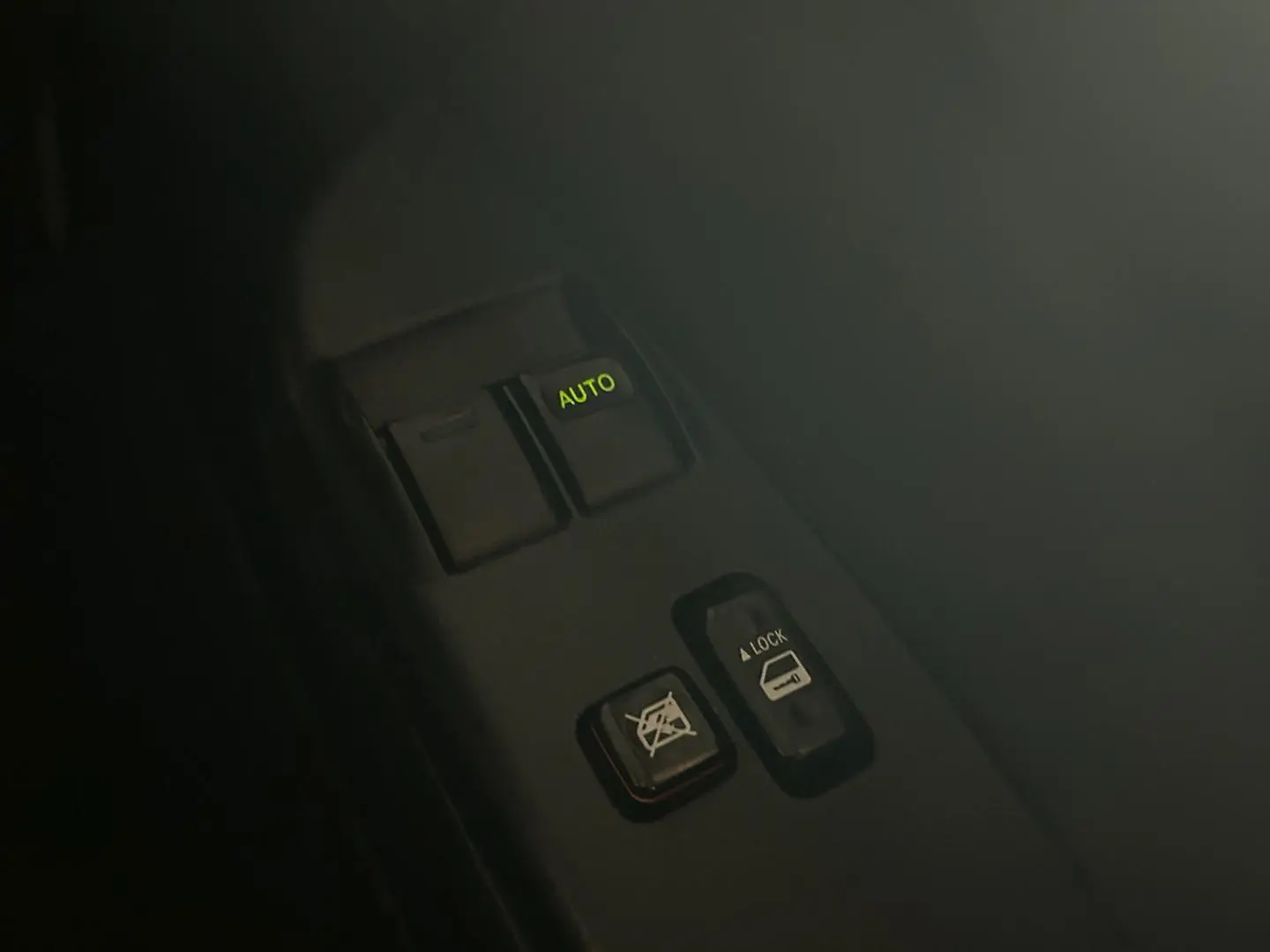 2018 Toyota Hiace Gallery Image 23