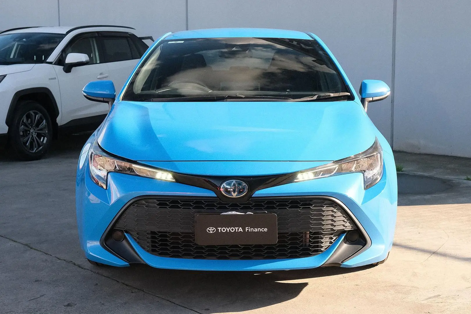 2020 Toyota Corolla Gallery Image 3