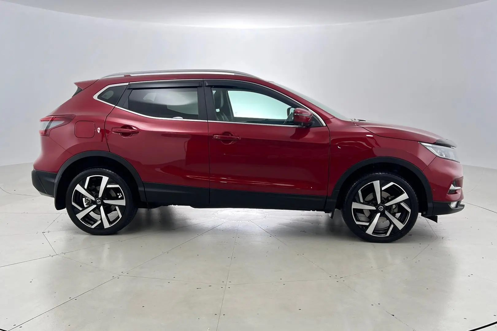 2020 Nissan QASHQAI Gallery Image 5