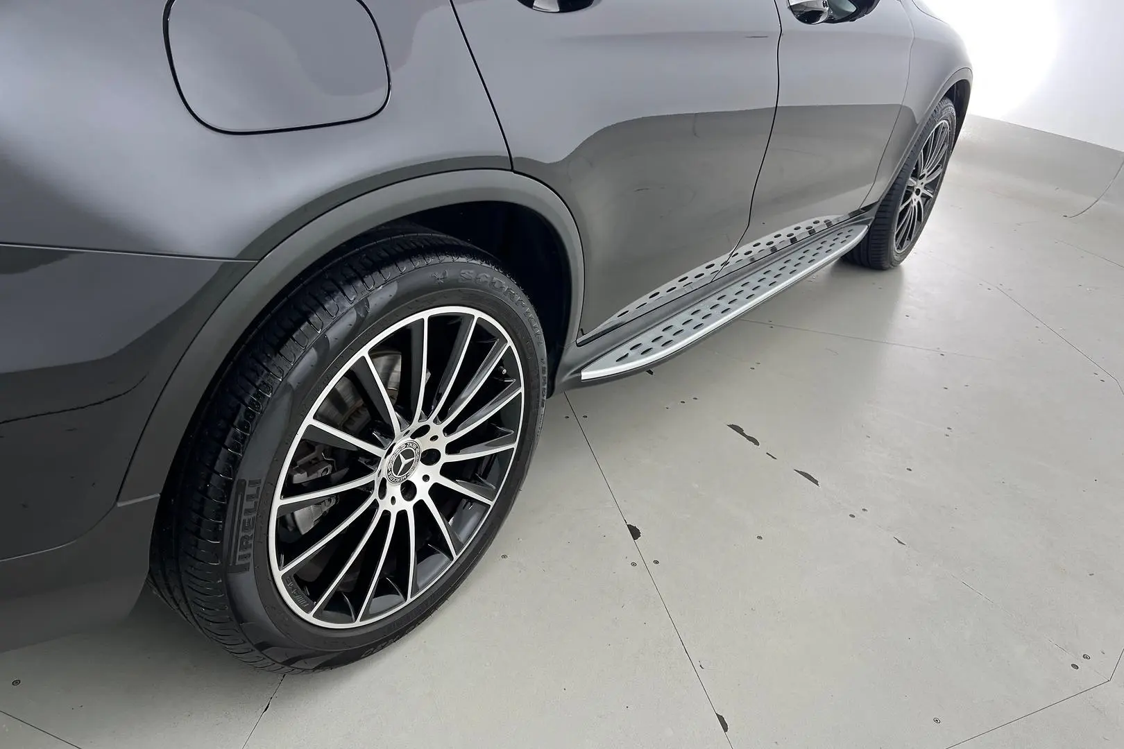 2022 Mercedes-Benz GLC-Class Gallery Image 25