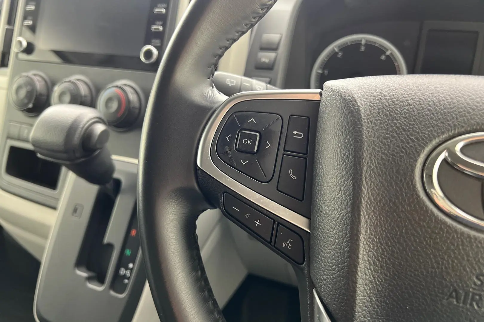 2021 Toyota Hiace Gallery Image 16