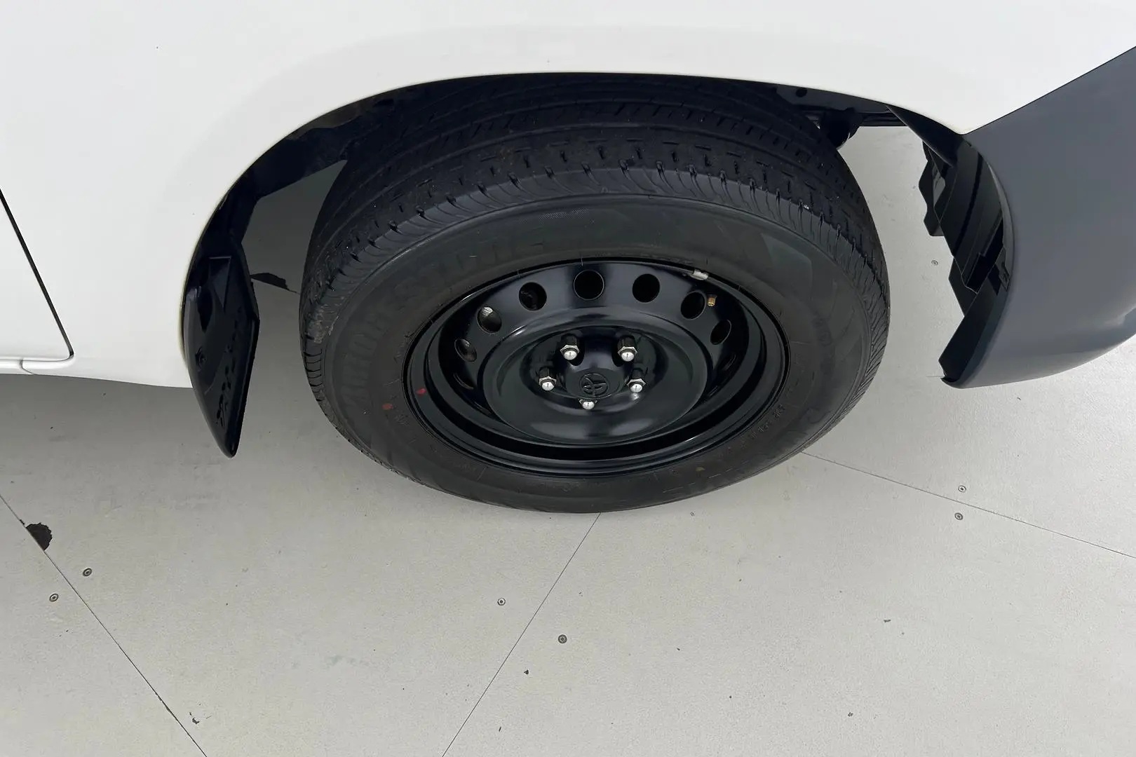 2022 Toyota Hilux Gallery Image 18
