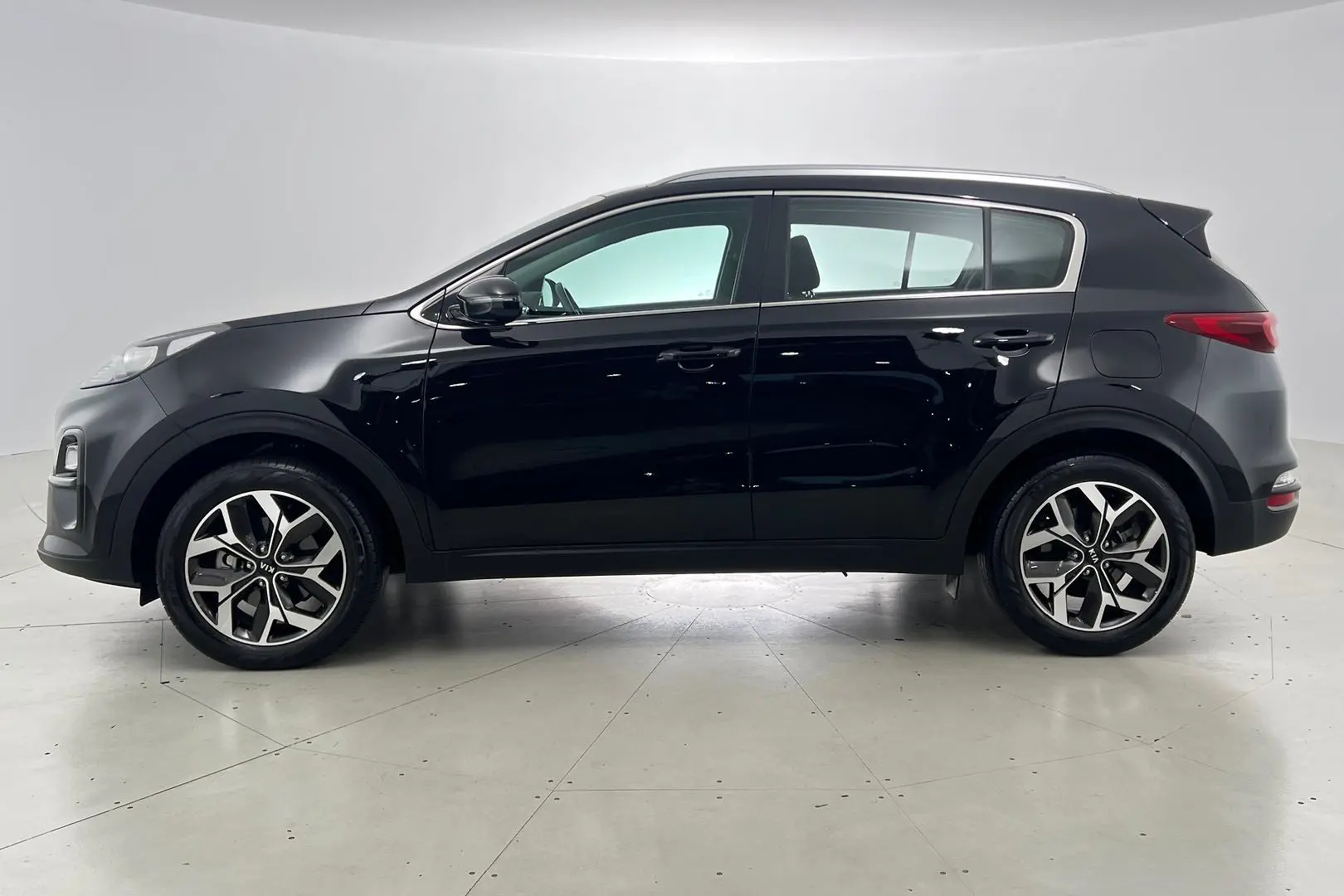 2020 Kia Sportage Gallery Image 8