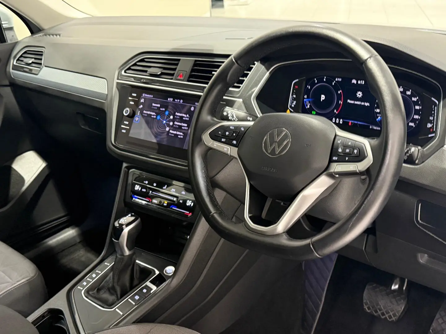 2023 Volkswagen Tiguan Gallery Image 13
