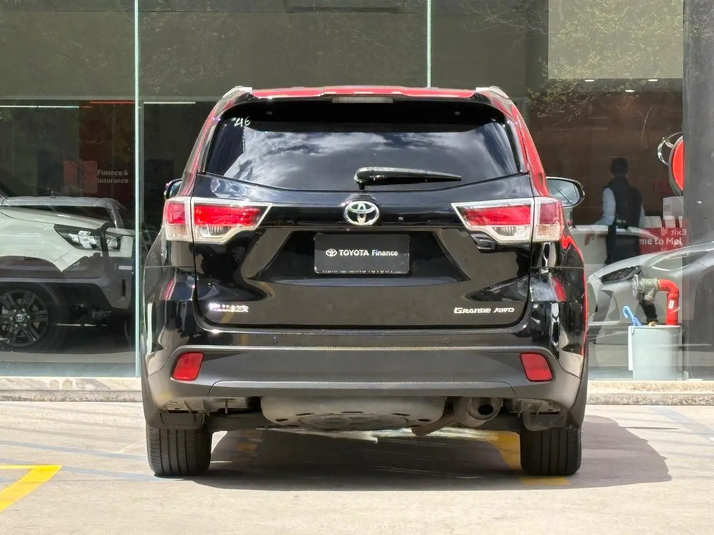 2015 Toyota Kluger Gallery Image 9