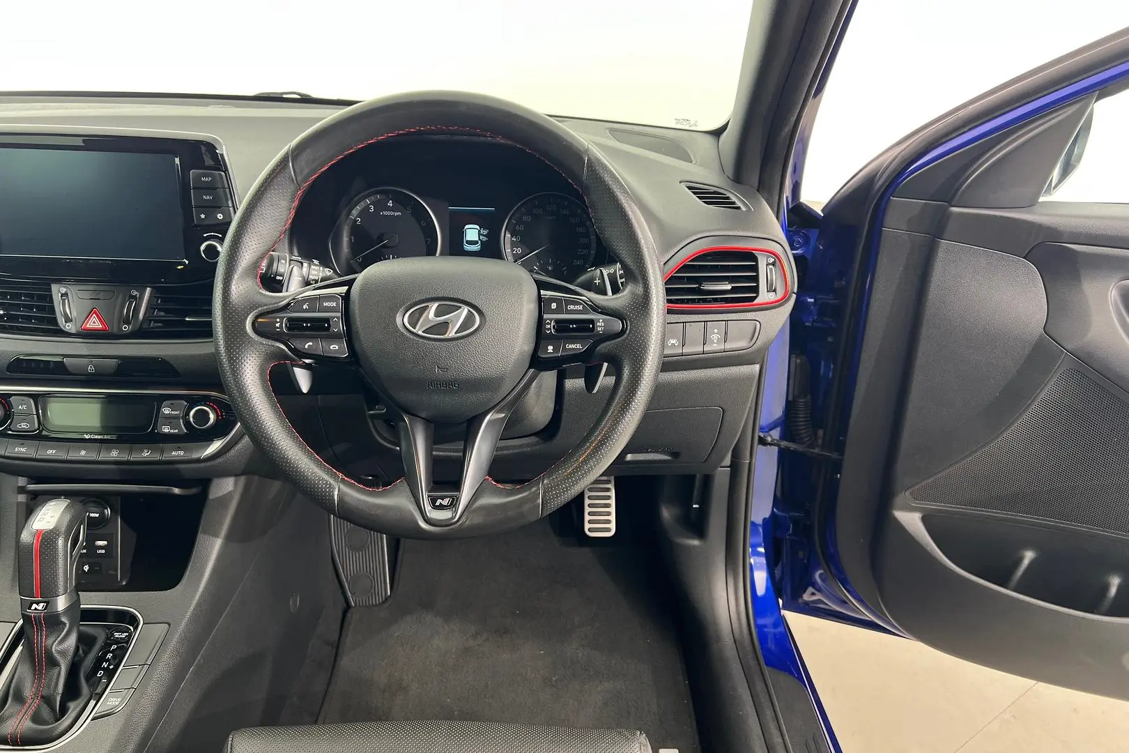 2018 Hyundai I30 Gallery Image 12