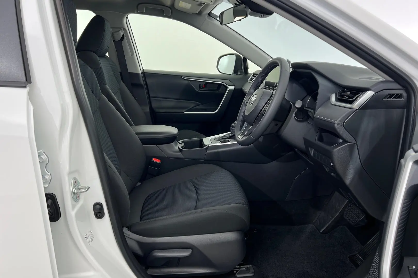 2024 Toyota RAV4 Gallery Image 12