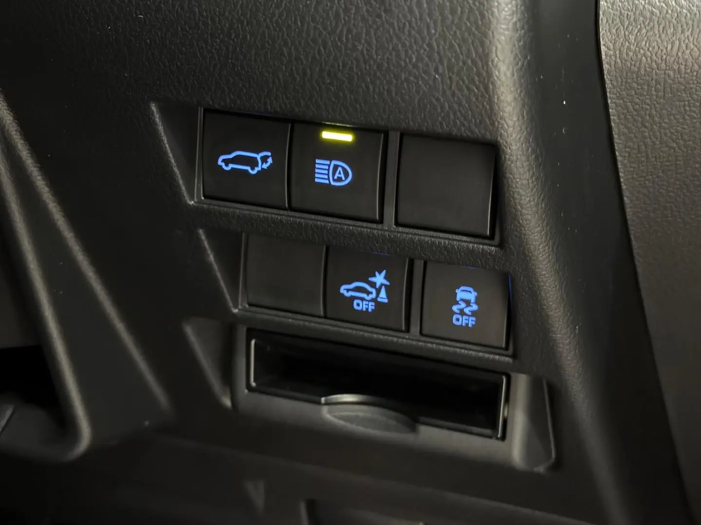 2023 Toyota Landcruiser Gallery Image 27
