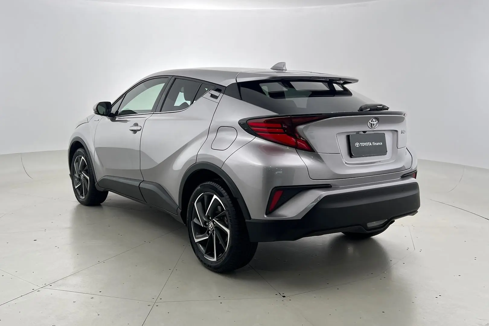 2023 Toyota C-HR Gallery Image 7