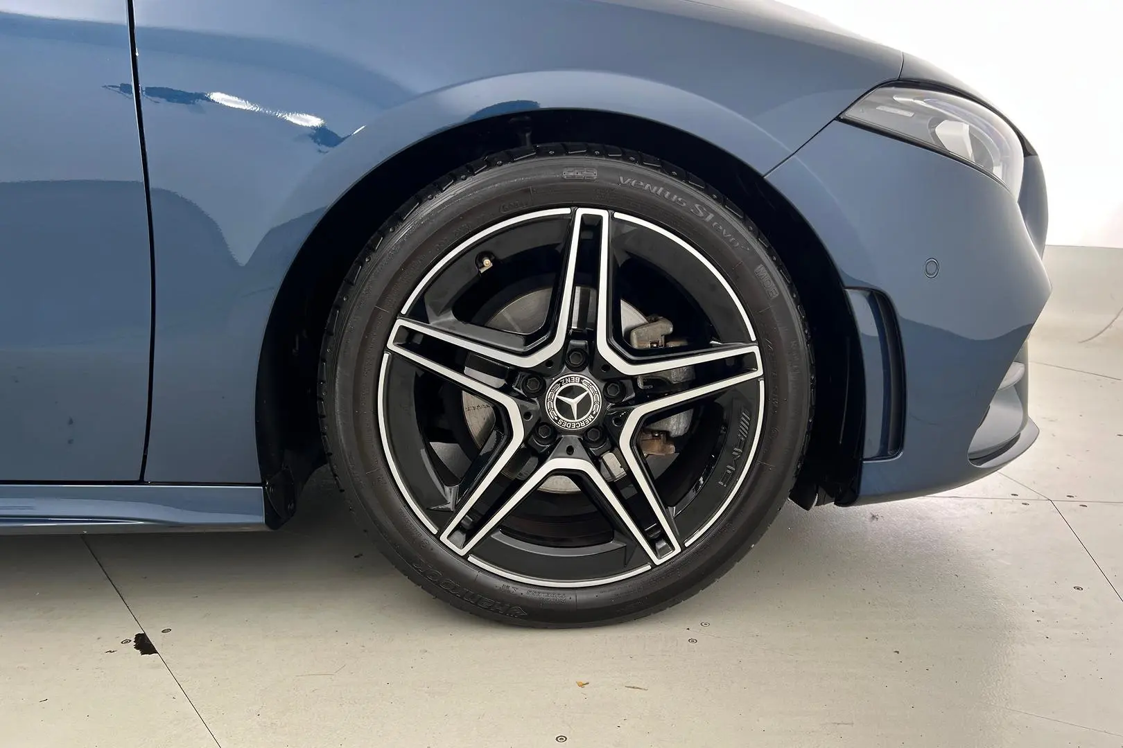 2022 Mercedes-Benz A-Class Gallery Image 13