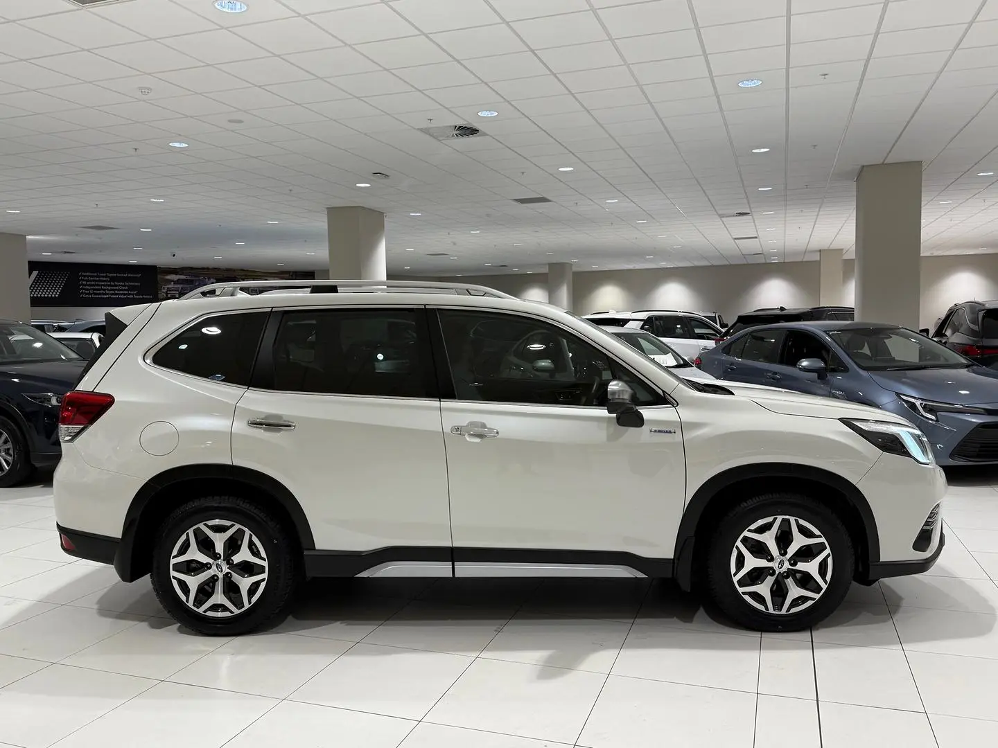 2022 Subaru Forester Gallery Image 2