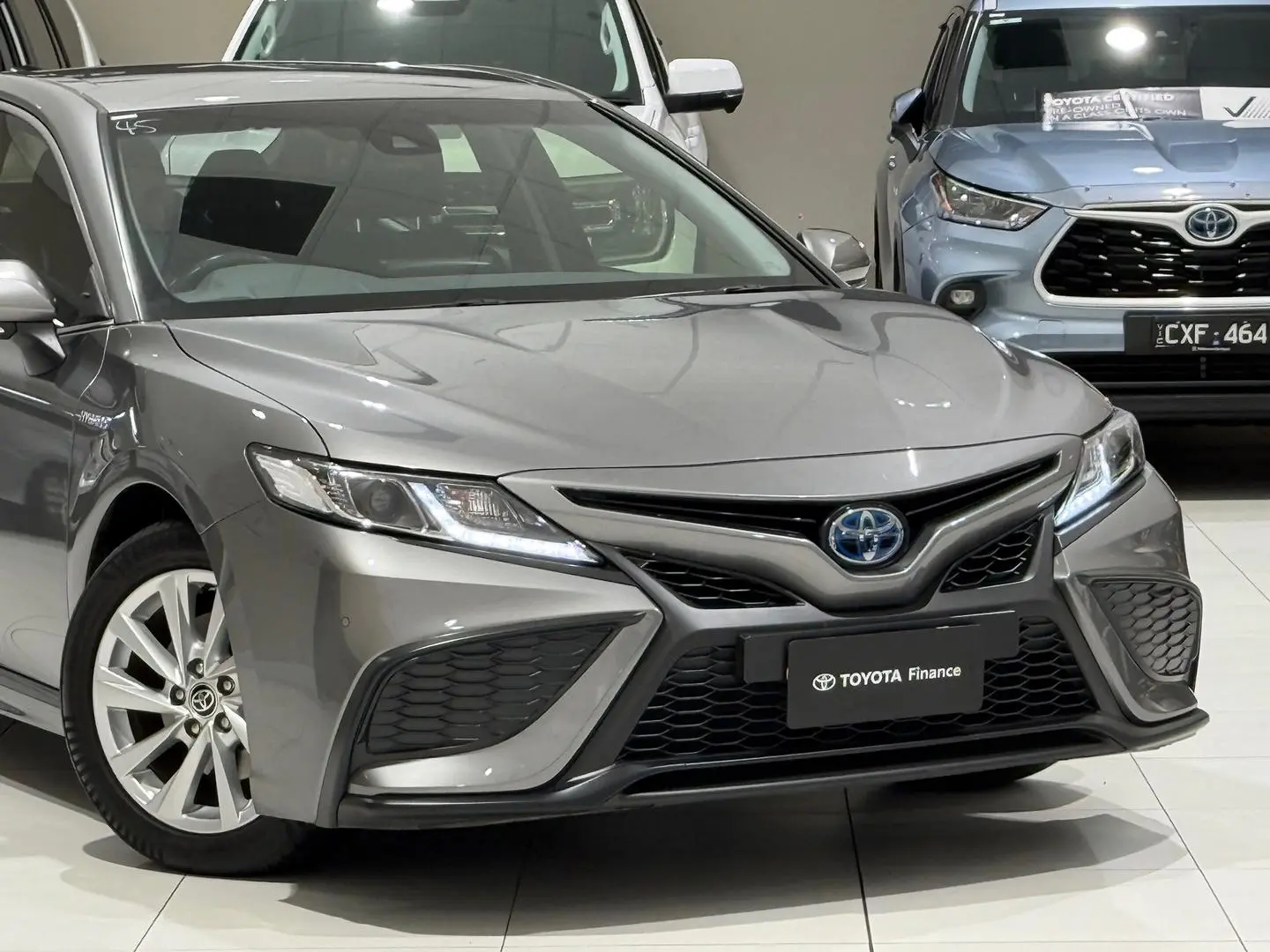2021 Toyota Camry Gallery Image 3