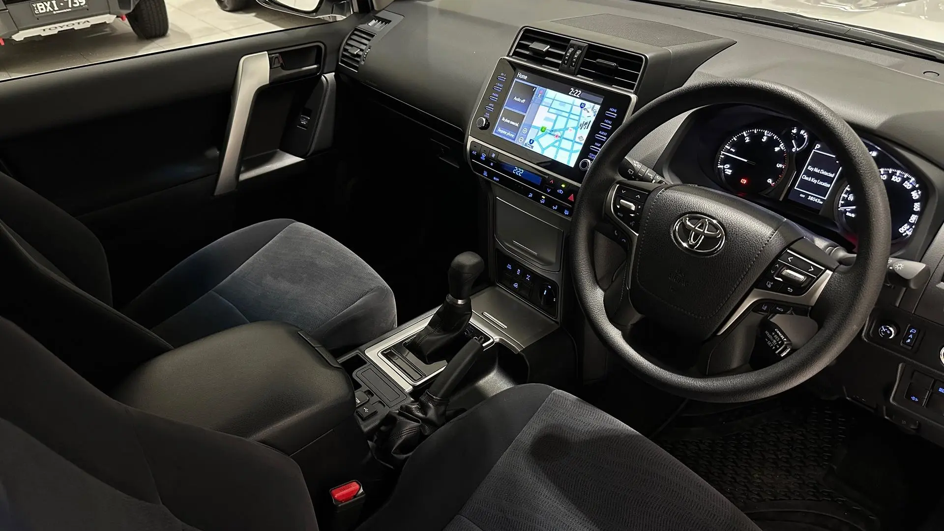 2022 Toyota Landcruiser Prado Gallery Image 11