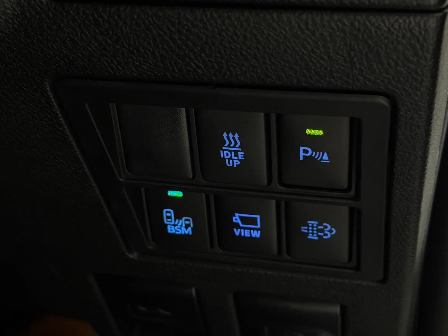 2023 Toyota Hilux Gallery Image 28