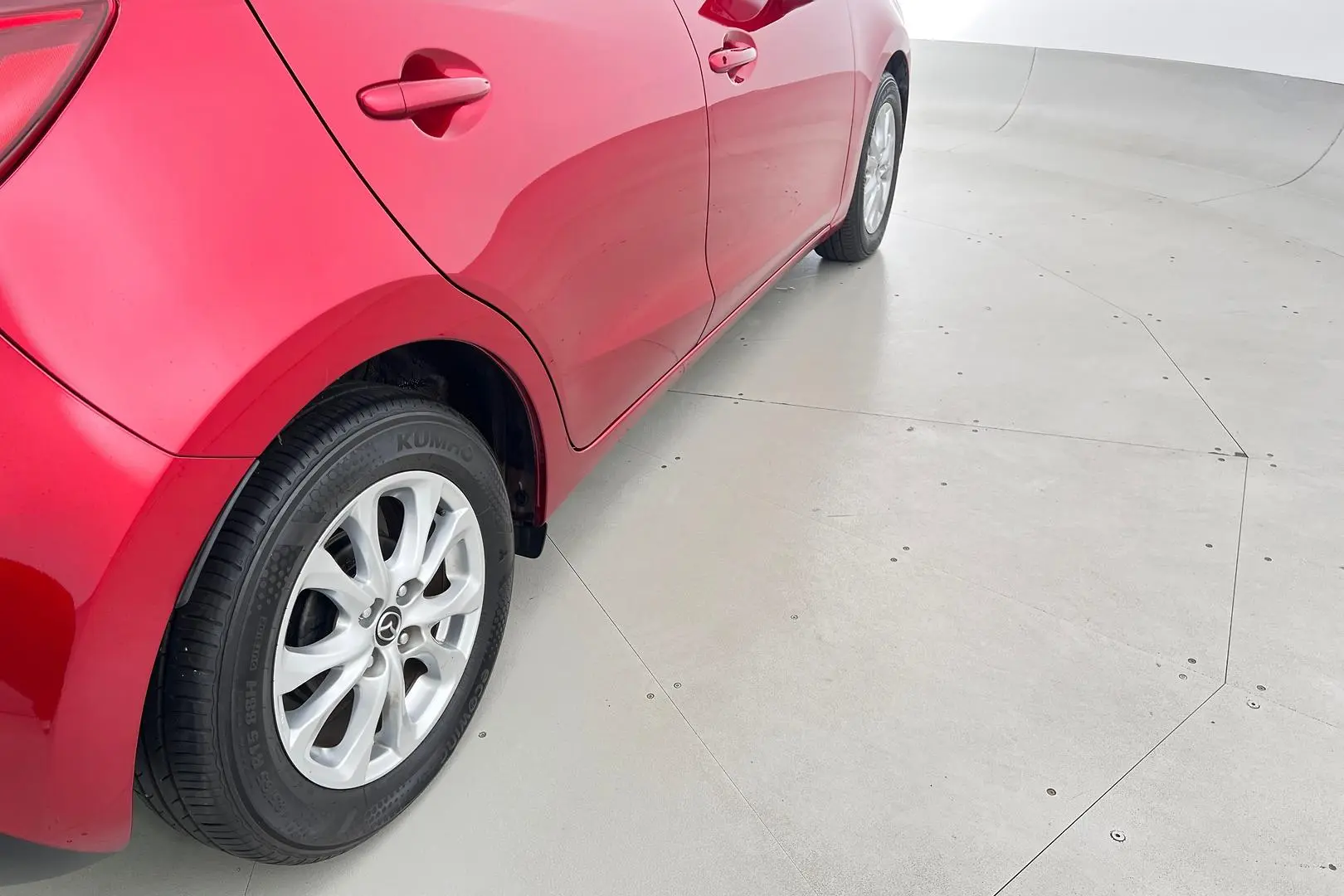 2019 Mazda 2 Gallery Image 11