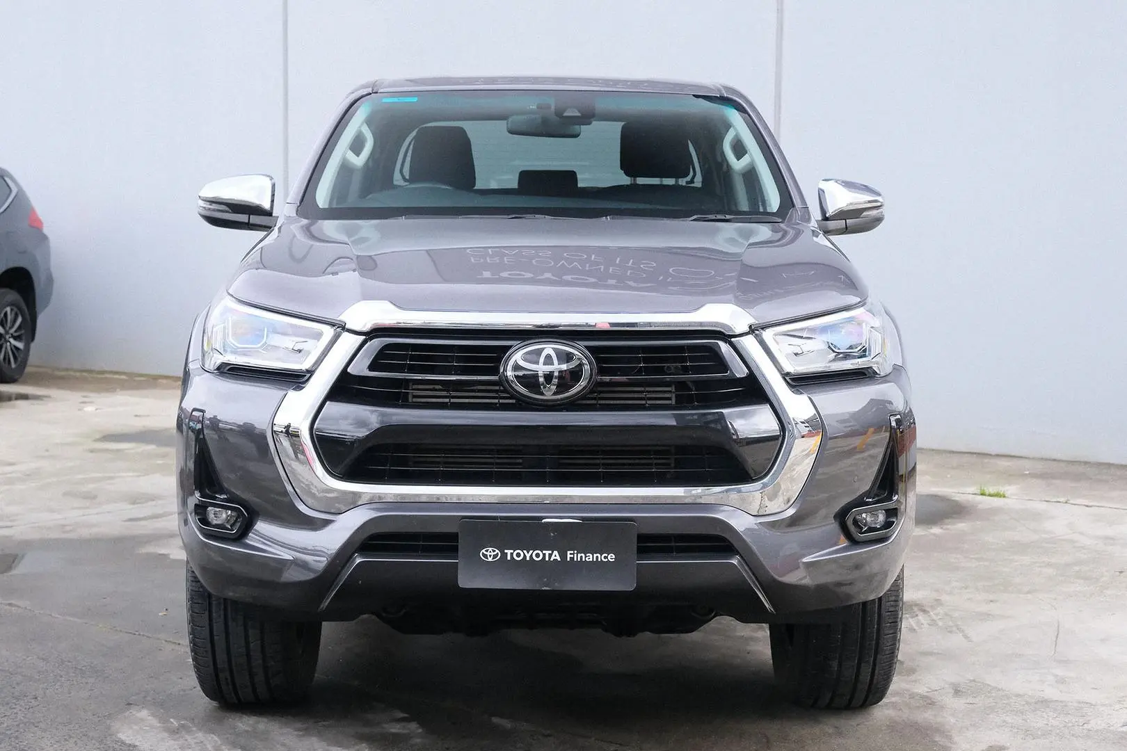 2021 Toyota Hilux Gallery Image 3
