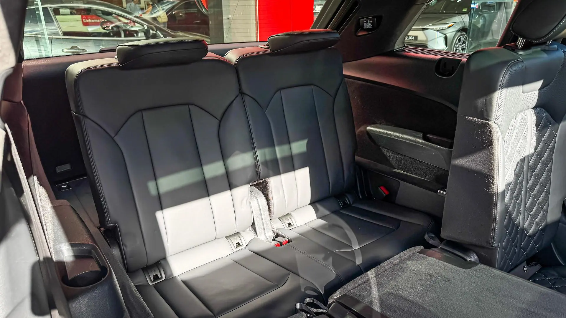 2021 Audi SQ7 Gallery Image 23