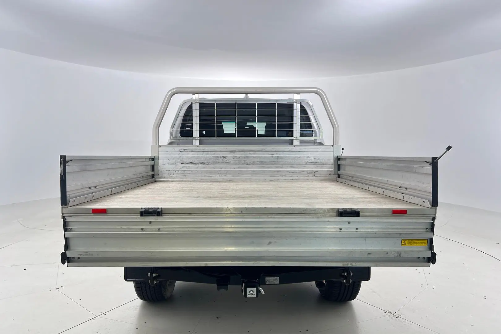 2022 Toyota Hilux Gallery Image 9