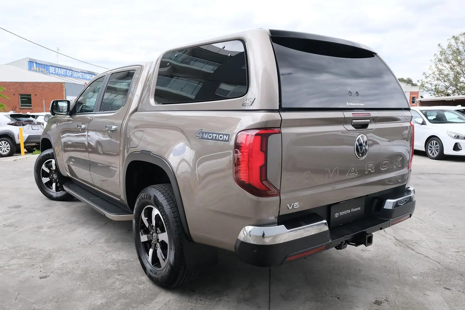 2023 Volkswagen Amarok Gallery Image 2