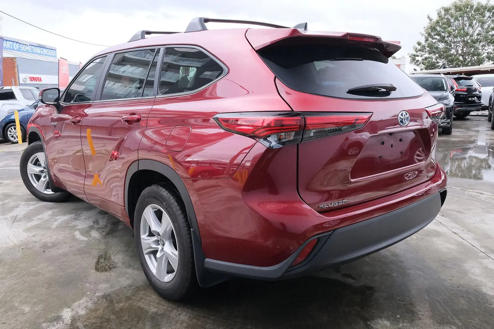 2023 Toyota Kluger Gallery Image 2