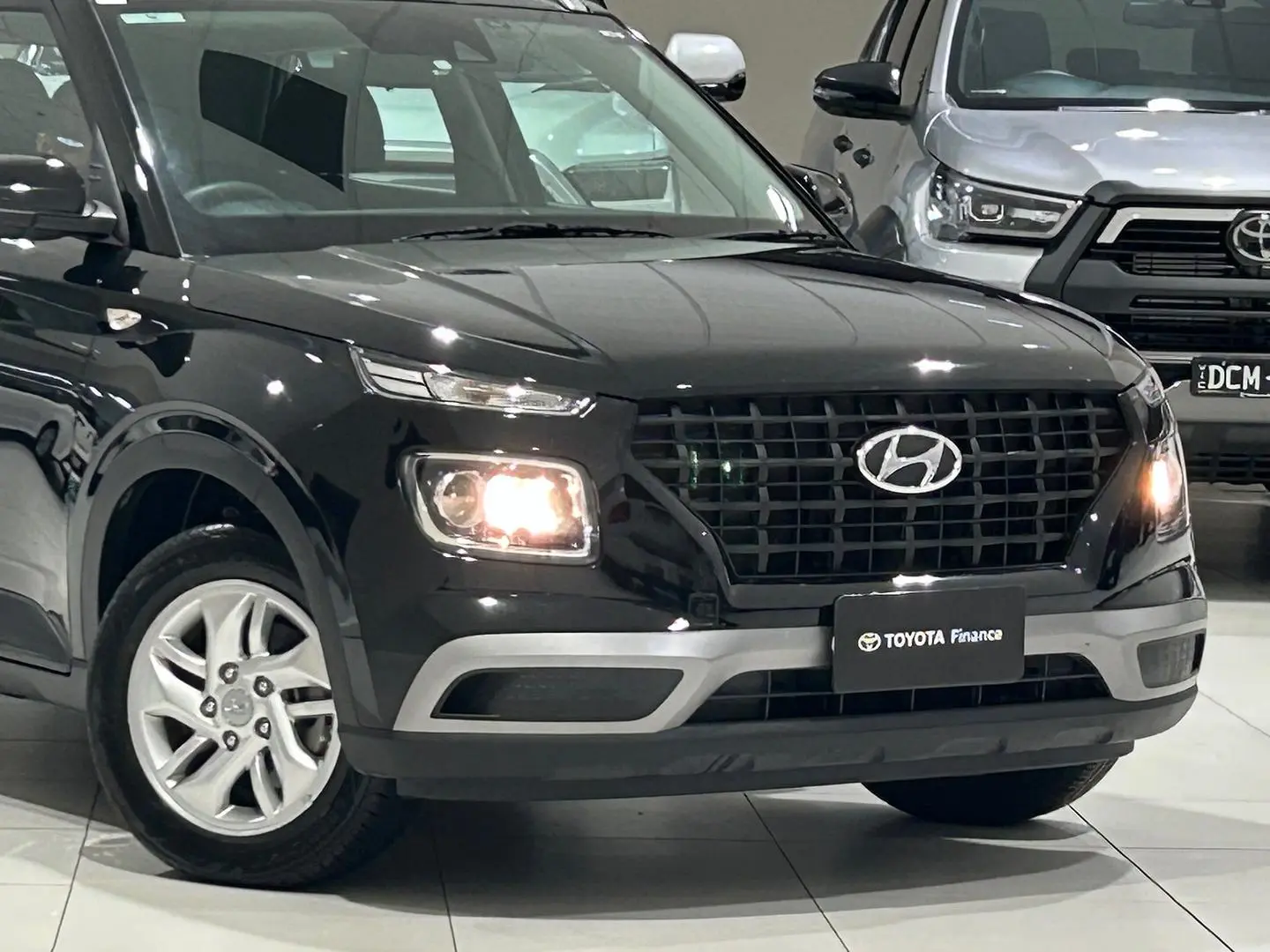 2021 Hyundai Venue Gallery Image 3
